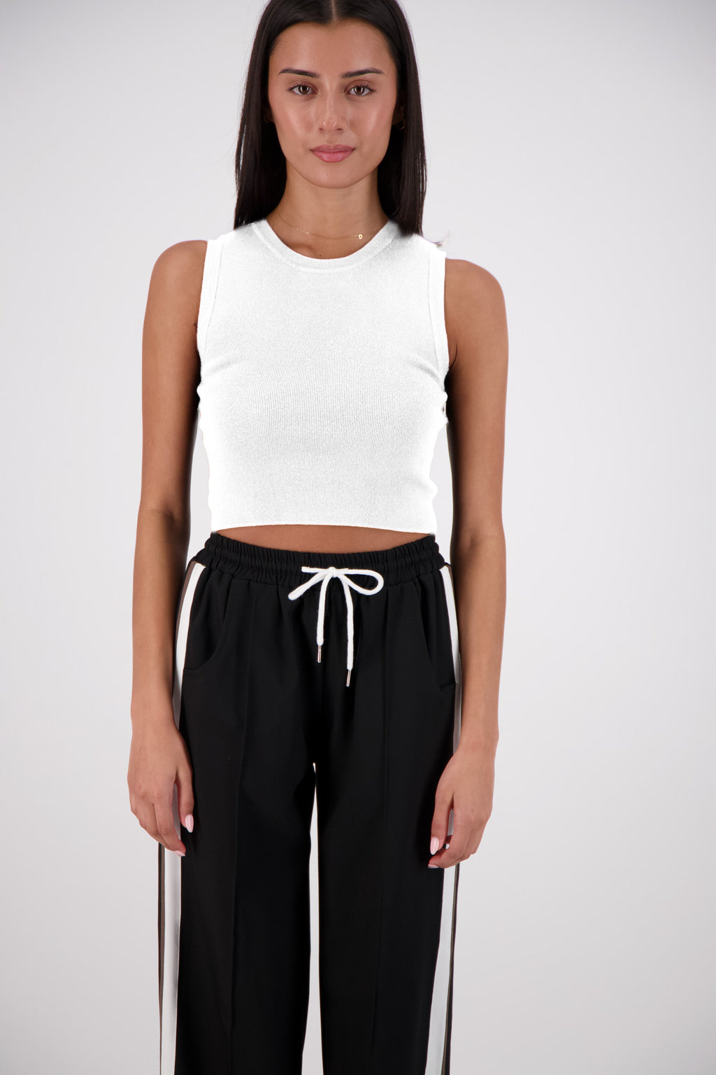 Barcelona Cropped Crew Neck Knit Tank White