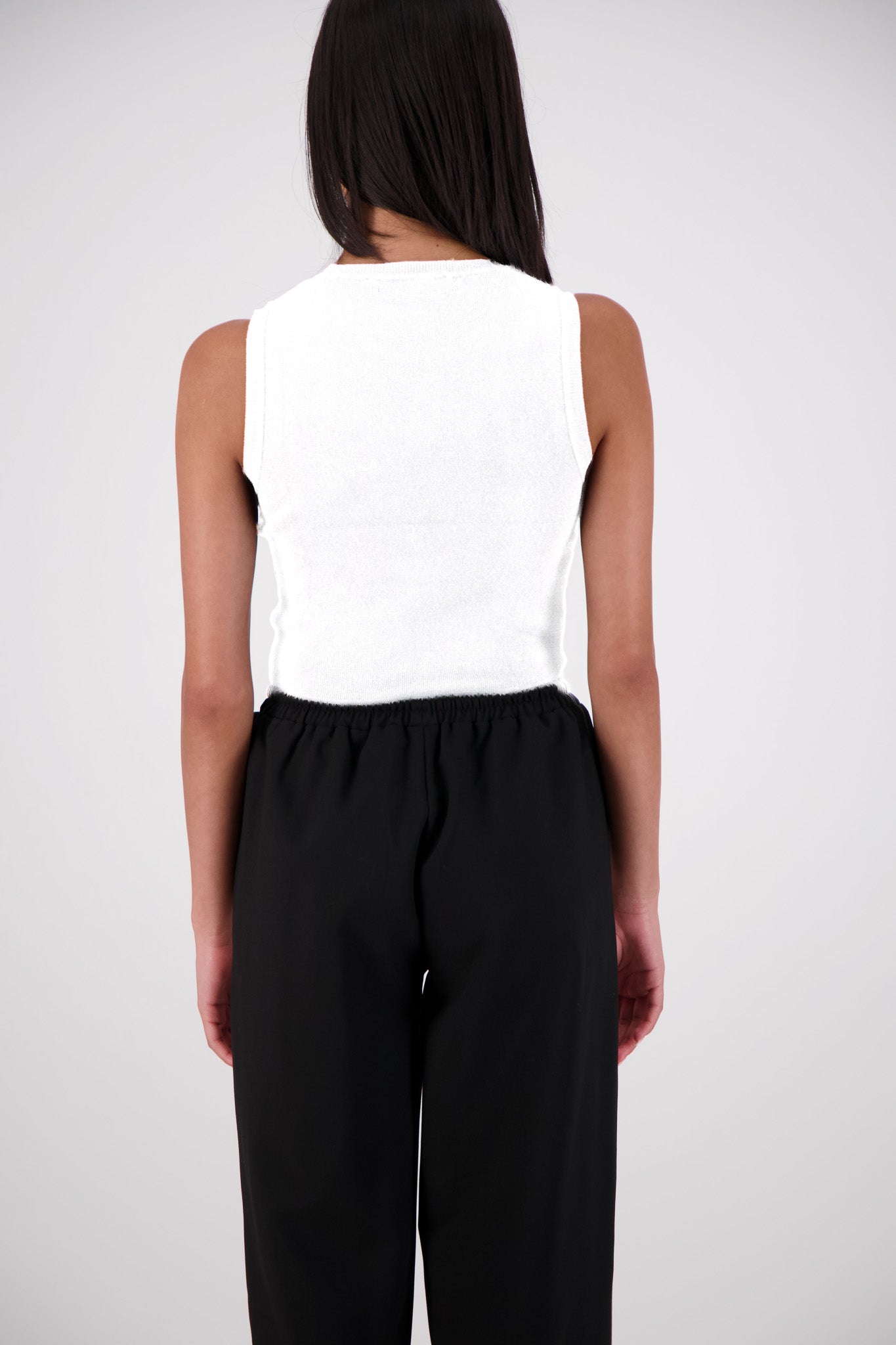 Barcelona Cropped Crew Neck Knit Tank White