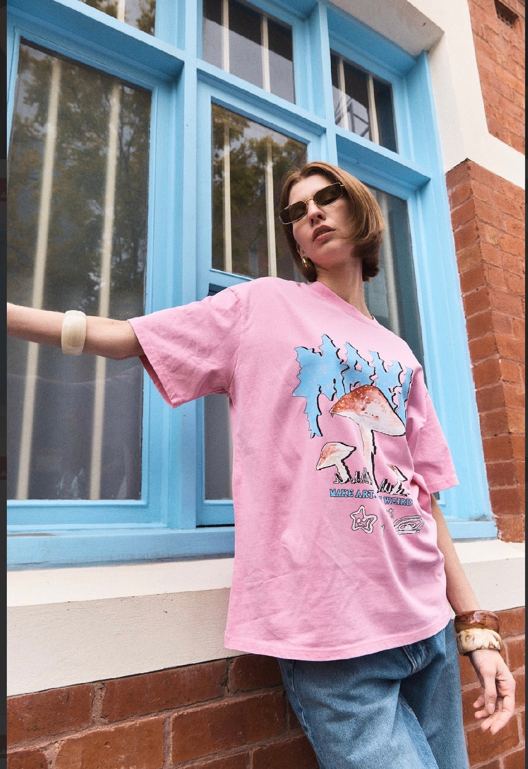 Stay Weird Oversize Tee
